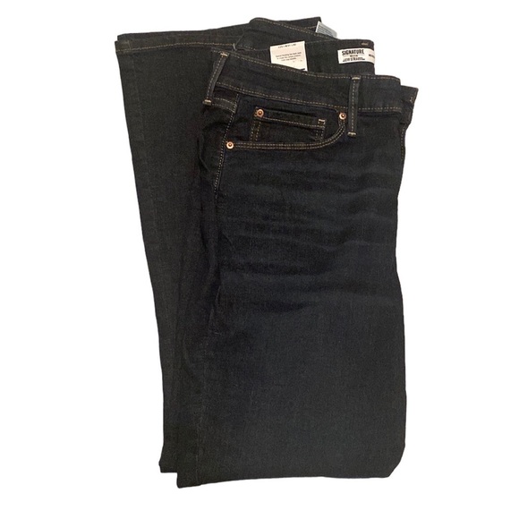 Levi Signature Bootcut NWT Jeans 12S - Picture 5 of 5